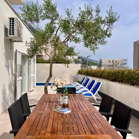Holiday Home “Petar” With Sea View Vila *