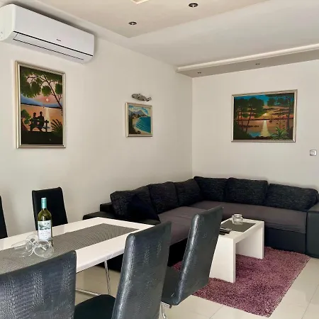 Holiday Home “Petar” With Sea View *