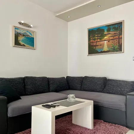 Holiday Home “Petar” With Sea View Vila
