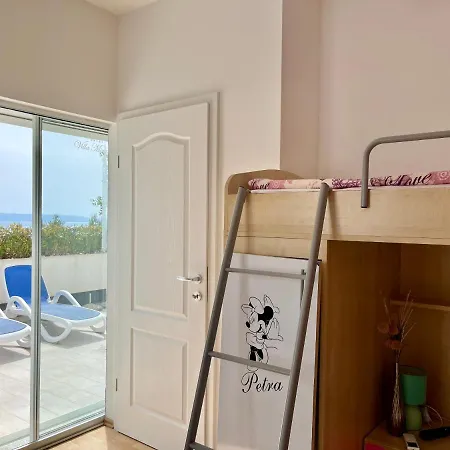 Vila Holiday Home “Petar” With Sea View Makarská