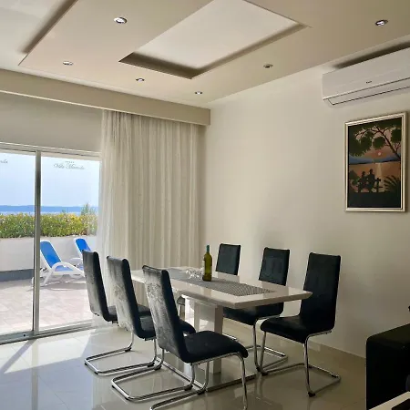 Vila Holiday Home “Petar” With Sea View Makarská